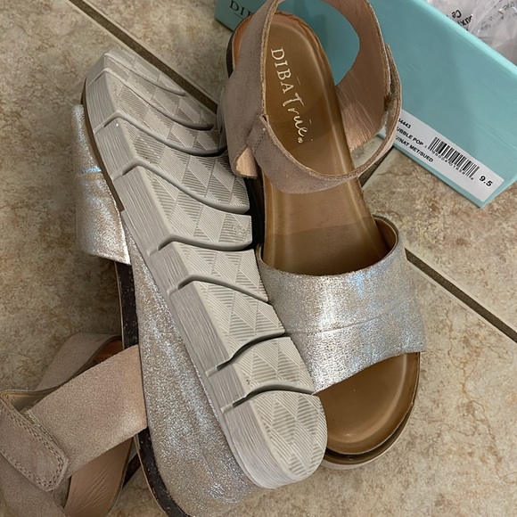 Diba True Bubble Pop Silver Sandals 9.5 - Picture 3 of 3